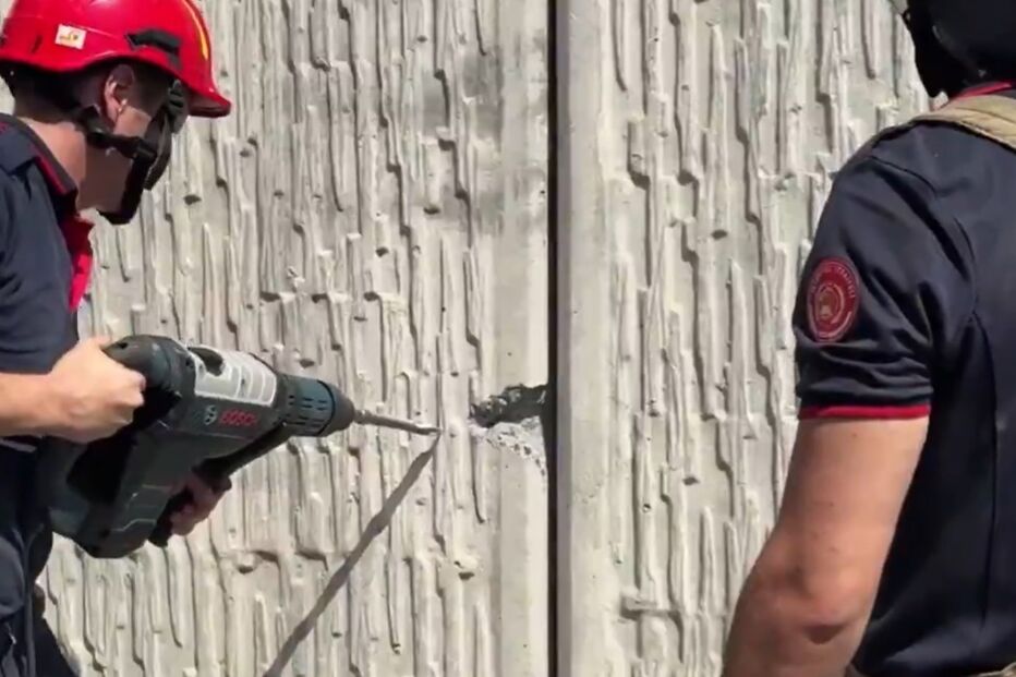 Português resgatado em Istambul após semanas preso num túnel