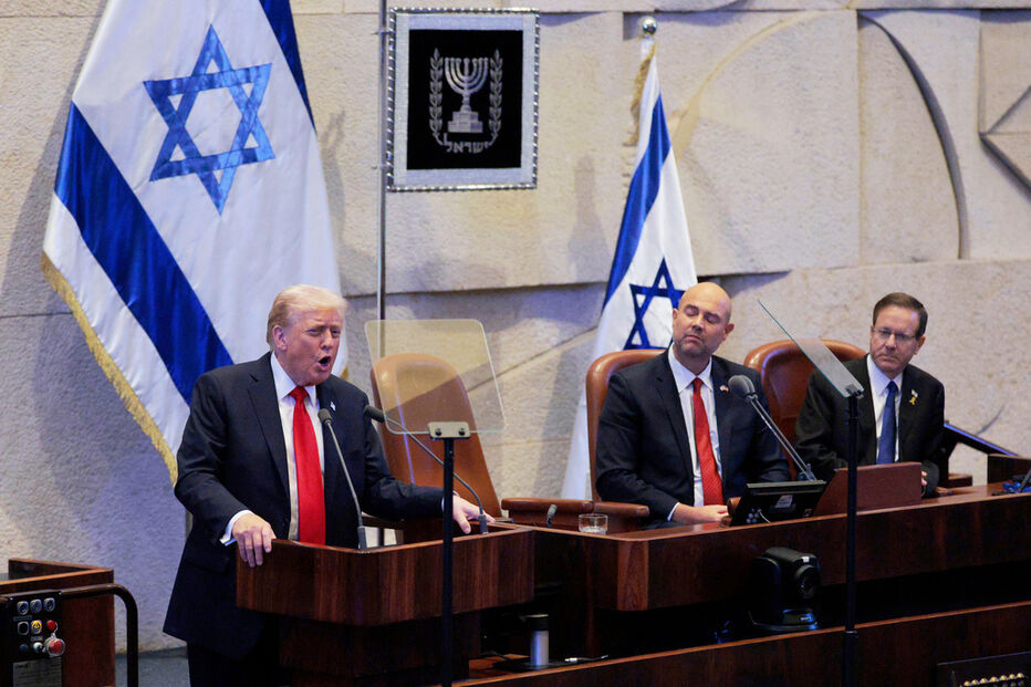 Trump discursa no parlamento israelita e celebra libertação de reféns