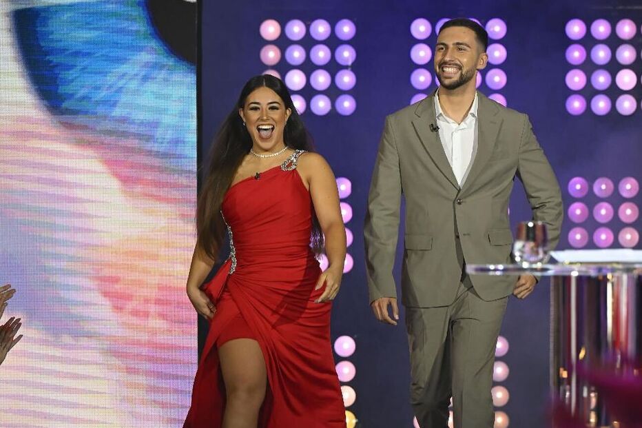 Liliana e Fábio vivem romance na 'Casa dos Segredos'. Zé ganha apoio fora da casa