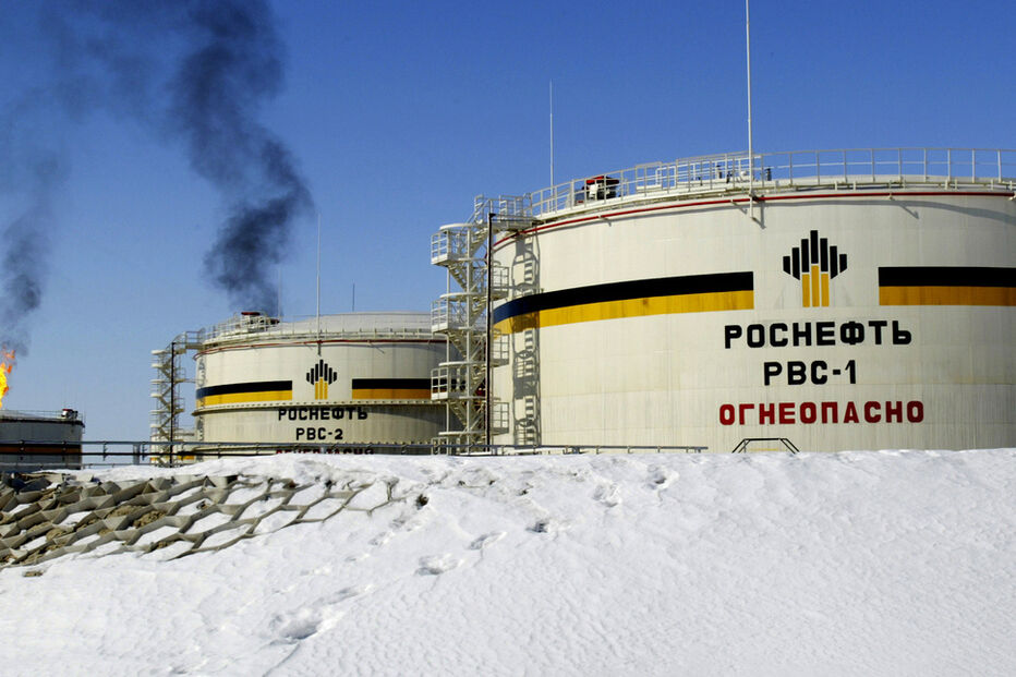 Reino Unido sanciona Rosneft e Lukoil por financiarem guerra na Ucrânia