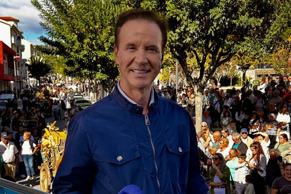 Emanuel marca presença no Panamá a convite de Erika Ender