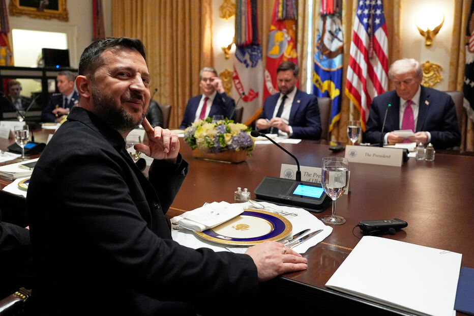 Zelensky visita Trump na Casa Branca para discutir a guerra na Ucrânia