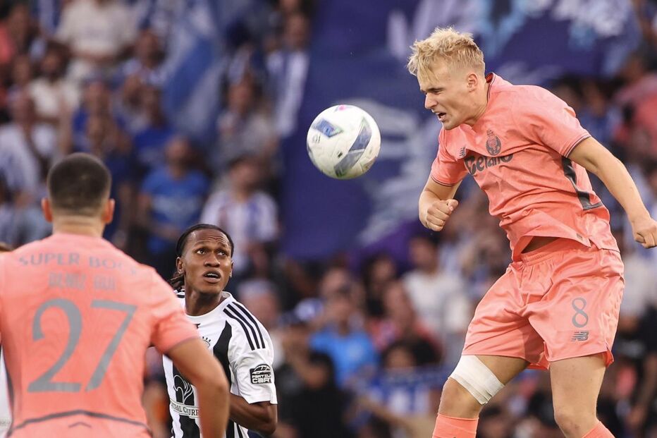 Samu faz 'hat-trick' no Celoricense 0 - 4 FC Porto na Taça de Portugal