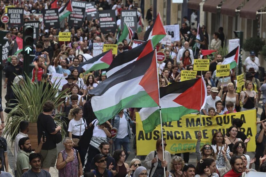 Milhares protestam em Lisboa pela paz na Palestina