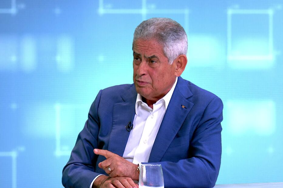 'Eu pareço o diabo e o anjo está no outro lado': Luís Filipe Vieira diz que Rui Costa está a ser 'levado ao colo' 