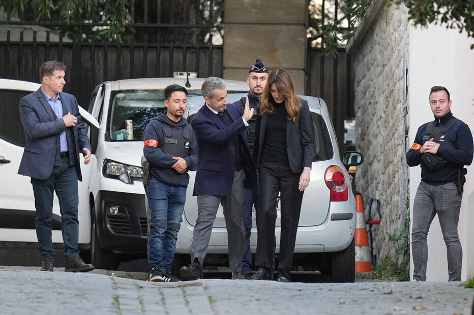 Sarkozy cumpre pena de prisão em Paris após condenação por conspiração criminosa