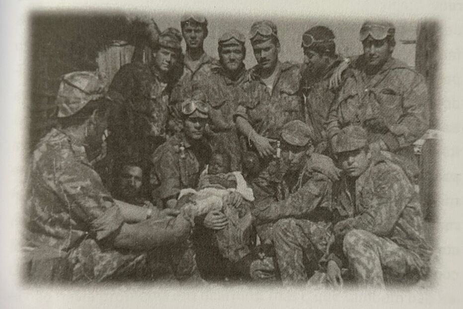Angola, 1968: evacuação de criança para o Hospital do Luso, durante escolta ao MVL Cassamba
