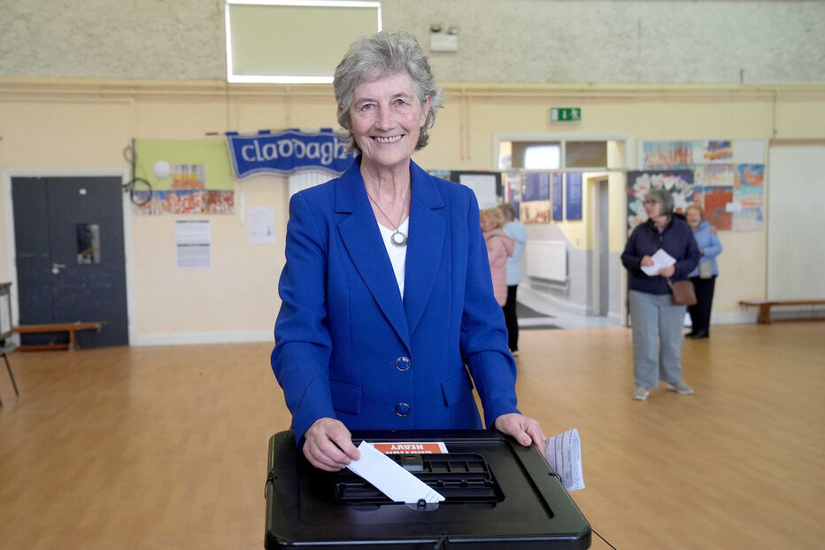 Catherine Connolly eleita Presidente da Irlanda