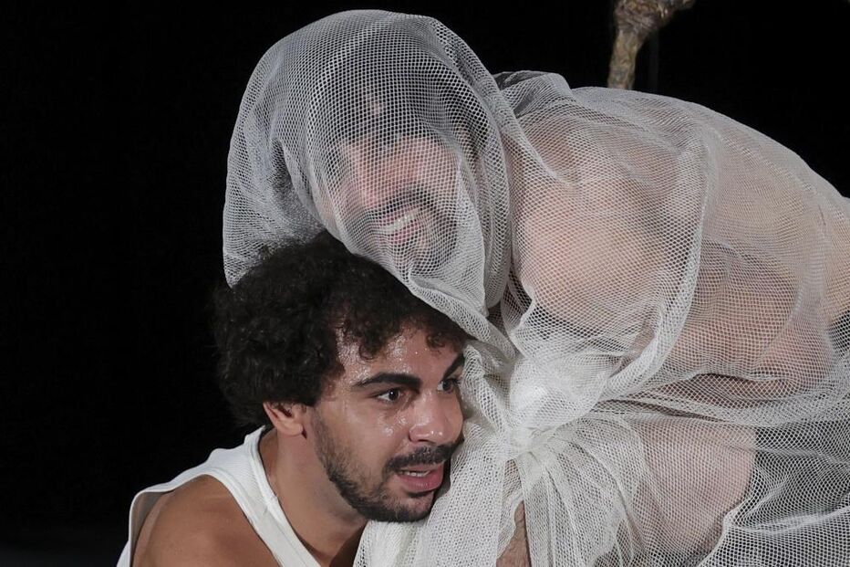 Rogério Vale e Francisco P. Almeida em 'O Arquiteto e o Imperador da Assíria'