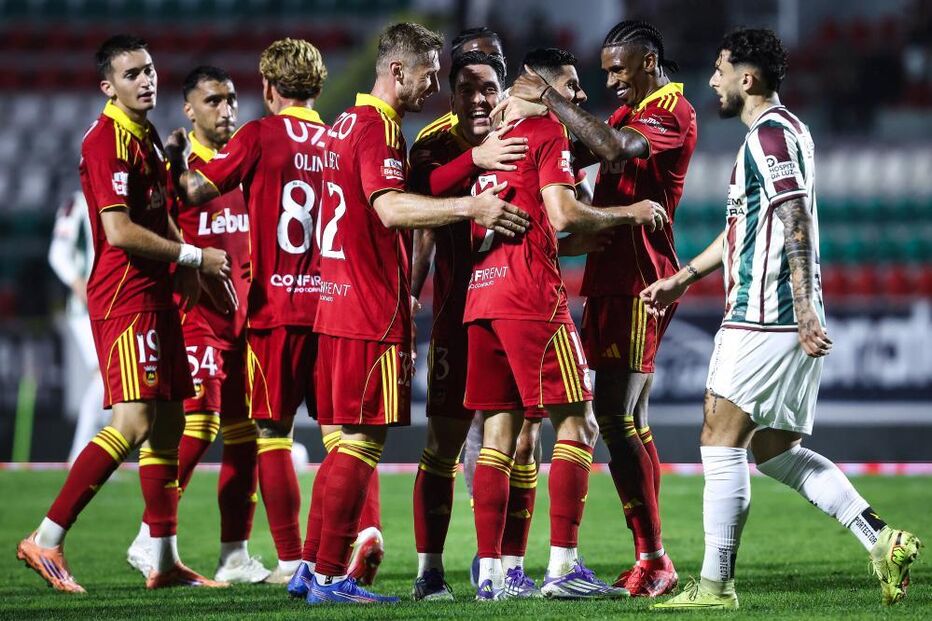 Rio Ave vence Estrela da Amadora por 2-1 na I Liga