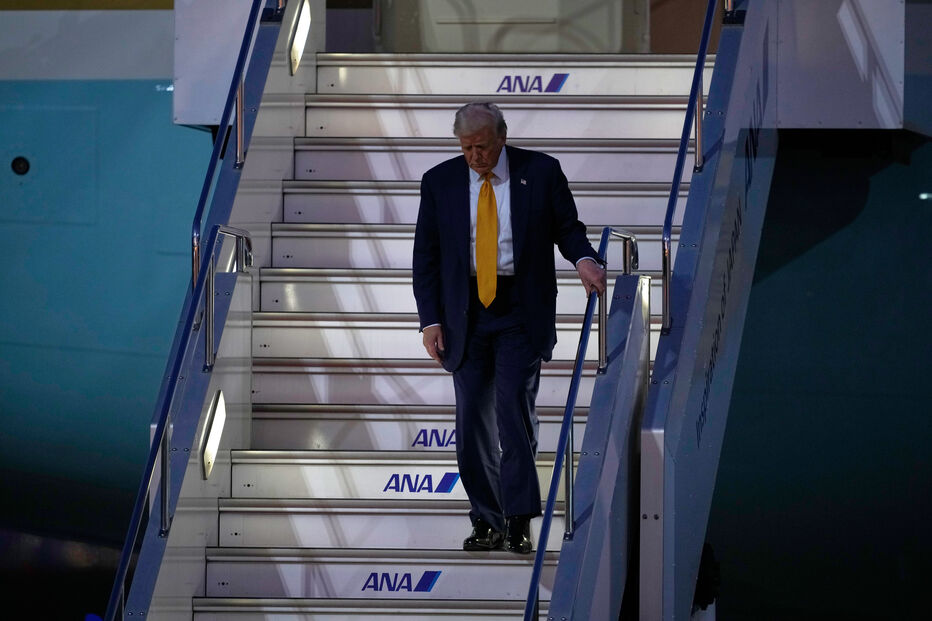 Trump aterra em Tóquio, segunda paragem da visita à Ásia