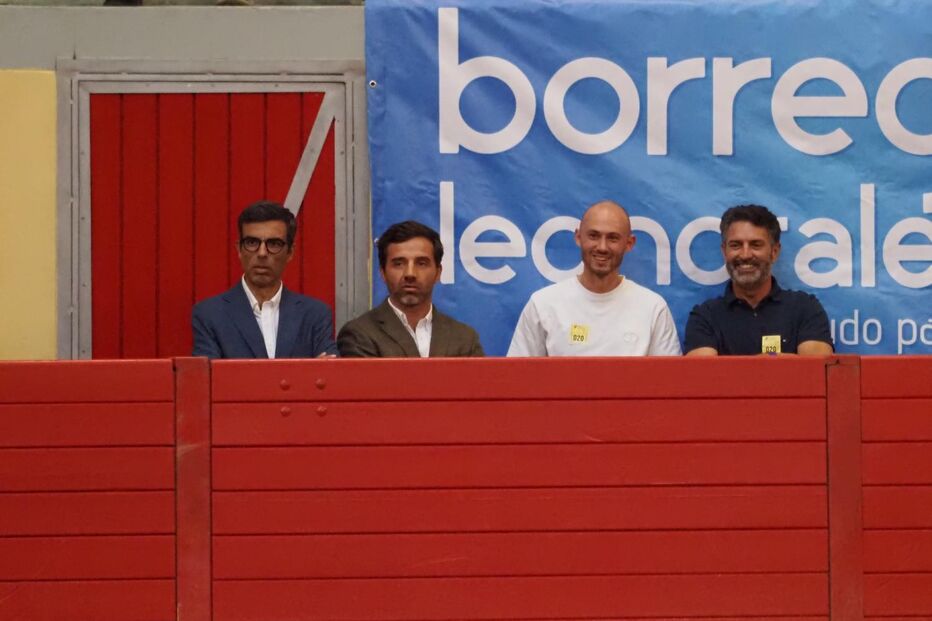 Craque norueguês do Benfica visita Évora e encontra pai de antiga estrela