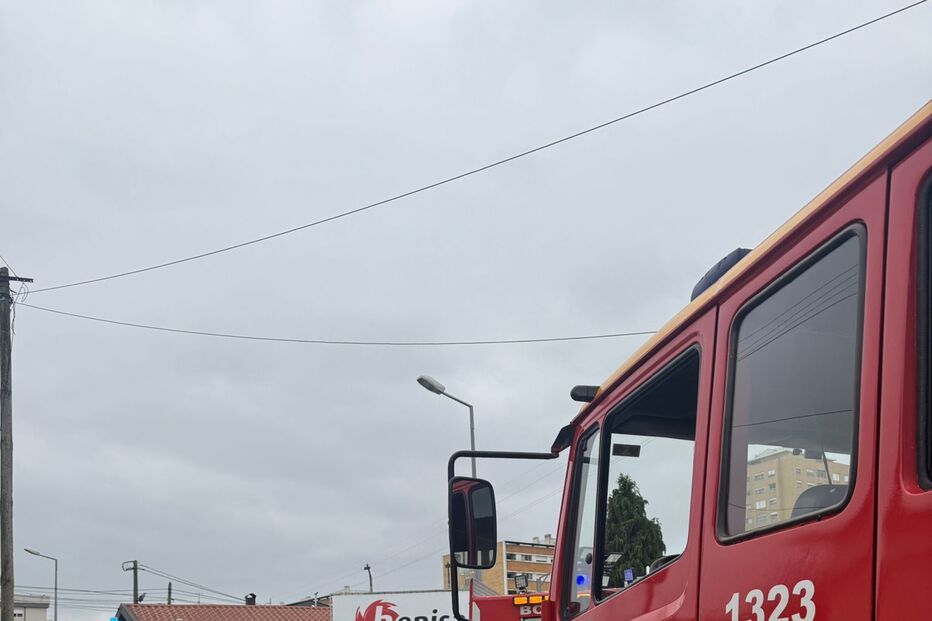 Emergência em Moreira Maia com bombeiros, ambulâncias e polícia no local