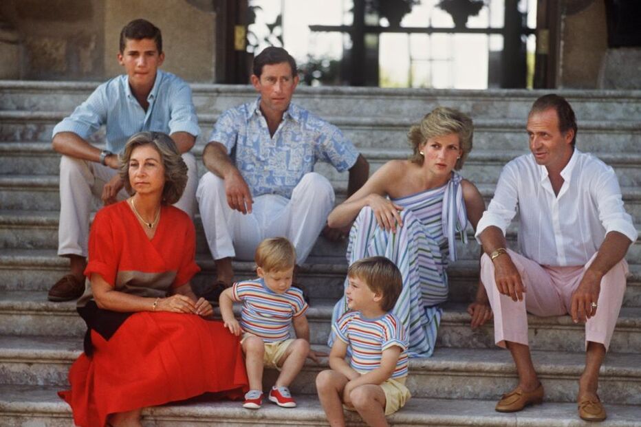 Juan Carlos nega romance com Diana. Diz que a princesa era fria e distante