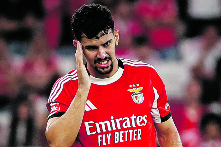 Tomás Araújo ganha vantagem sobre António Silva para jogar na defesa do Benfica
