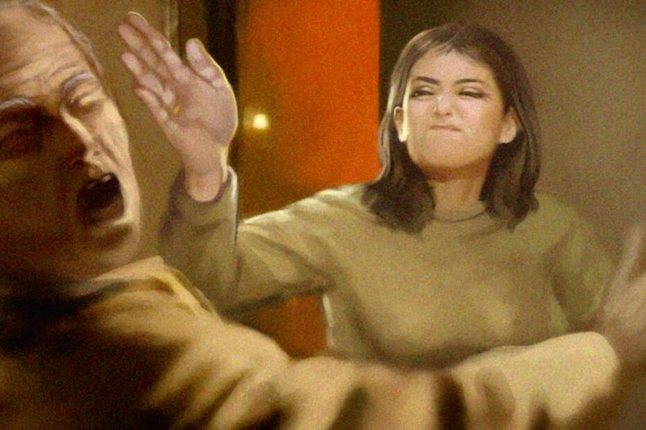 Mulher esbofeteia homem