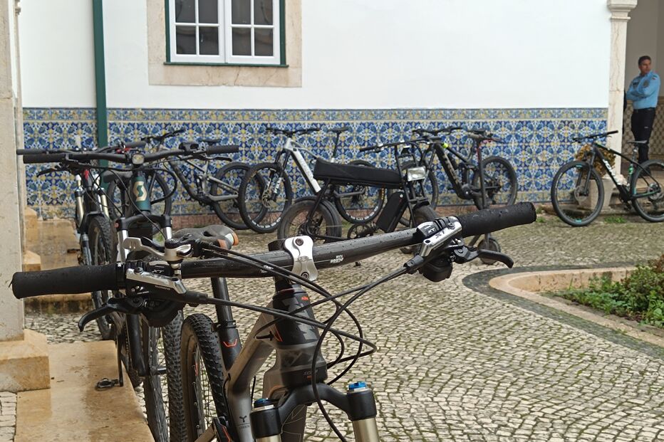 PSP recupera bicicletas furtadas e procura donos, veículos avaliados em 50 mil euros