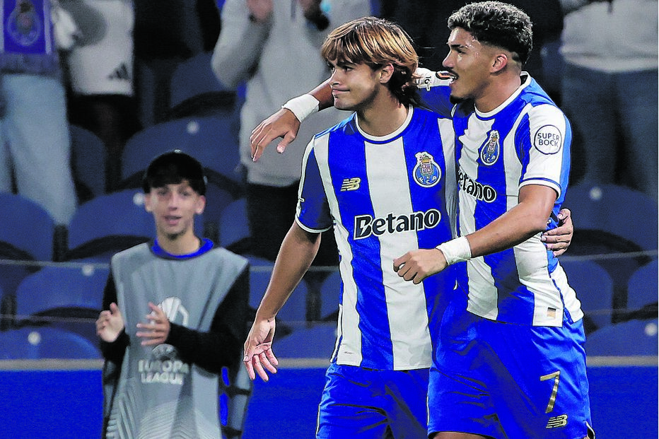 Farioli pondera mudanças no FC Porto para o jogo contra o Sp. Braga no Estádio do Dragão