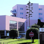 Rega a namorada com álcool, ateia-lhe fogo e leva-a de carro ao hospital Amadora-Sintra