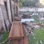 Diversos jazigos do cemitério de Alhos Vedros foram destruídos pelos ladrões 