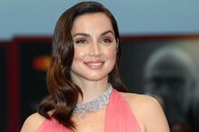 Ana de Armas surge em evento após fim do relacionamento com Tom Cruise