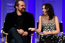 Millie Bobby Brown acusa David Harbour de assédio antes da 5.ª temporada de 'Stranger Things'