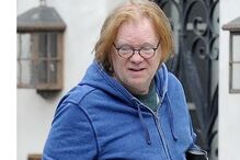 David Caruso, ex-ator de CSI: Miami, surge irreconhecível em Miami, após reforma e fecho de galeria