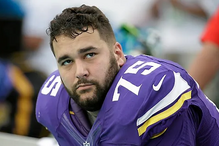 Modelo revela que o tamanho do pénis de Matt Kalil ditou fim do casamento