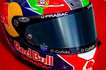 Capacete especial de Miguel Oliveira para a corrida em Portimão