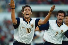 Rui Costa, antigo ídolo do Benfica, reeleito presidente do clube