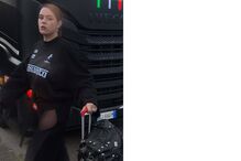 Iolanda canta hino em Portimão após sucesso na Eurovisão e despedida de Miguel Oliveira