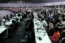 Auditório onde decorrem as sessões principais