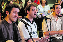 Banda Descendentes tocou ao vivo