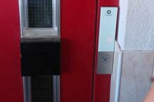 “Estamos aqui abandonados para um canto”: Moradores sentem-se presos em casa devido a elevadores avariados. Veja na CMTV