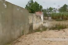 Casal de idosos morre em casa inundada devido ao mau tempo em Fernão Ferro