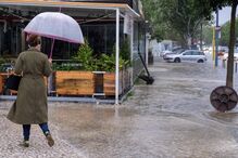 Isto é o que precisa de ter no kit de emergência de 72 horas em caso de mau tempo