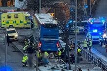 Detido motorista do autocarro que colidiu contra uma paragem na Suécia. Há vários mortos e feridos 