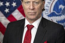 Chefe da Agência de Gestão de Emergências dos EUA nomeado por Trump demite-se