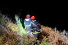 Bombeiros em operação de resgate de três pessoas no Gerês