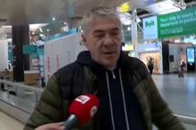 'O que seria de nós sem o Correio da Manhã logo pela manhã', diz Sócrates à chegada de Abu Dhabi