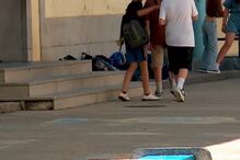 Aluno forçado a sexo por dois colegas na escola 