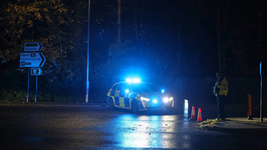 Várias pessoas esfaqueadas em comboio em Inglaterra. Há dois detidos