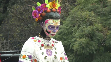 México em clima Bond: desfile do Dia dos Mortos inspira-se em Spectre