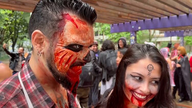 Marcha anual de zombies volta a aterrorizar as ruas de São Paulo