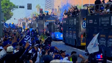 Dodgers celebram vitória na World Series com desfile em Los Angeles 
