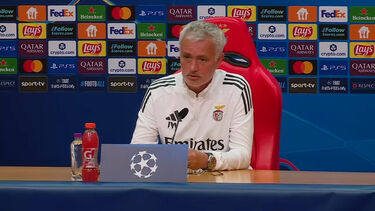 Mourinho: "Além de treinador do Benfica sou uma das pessoas mais importantes do futebol português"