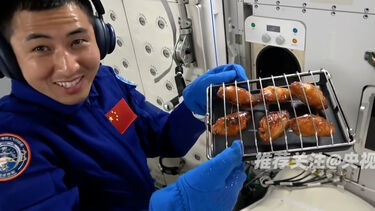 Astronautas chineses fazem o primeiro churrasco no espaço  