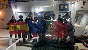 Almirante português libertou 24 de piratas ao largo da Somália
