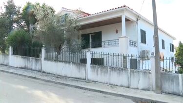 Mulher morre esmagada no elevador do lar 