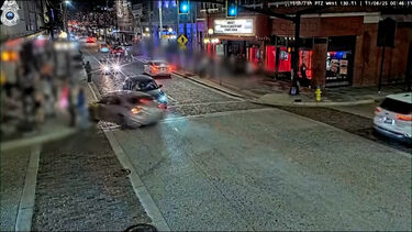 Carro em fuga da polícia atropela multidão na Flórida e provoca quatro mortes